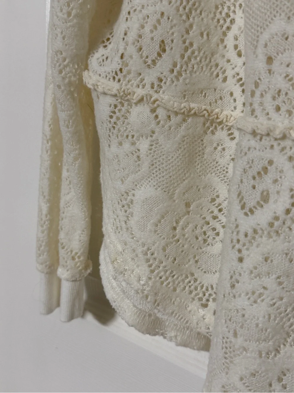 Free People Lace ‘Not Cold In This Floral Knit Top’ long sleeve shirt size M